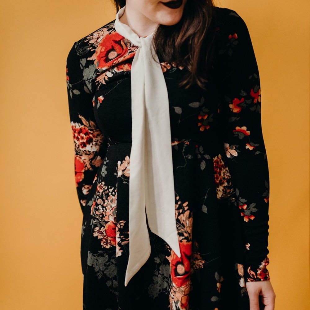 Retro Smak Parlour Floral Collared Dress